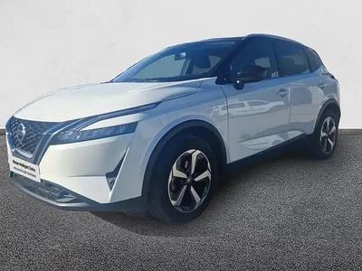 Usado Nissan Qashqai N-Connecta 140 CV (102 kW) 2021 Lunar white con techo midnight SUV