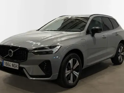 Begagnad Volvo XC60 Plus 350 HK (257 kW) 2025 Grå SUV