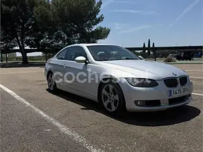 Usado BMW 325 218 CV (160 kW) 2007 Gris / plata Coupe