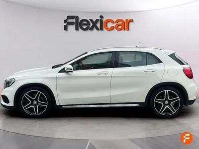 Käytetty Mercedes GLA220 AMG line 177 HP (130 kW) 2016 Valkoinen Katumaasturi
