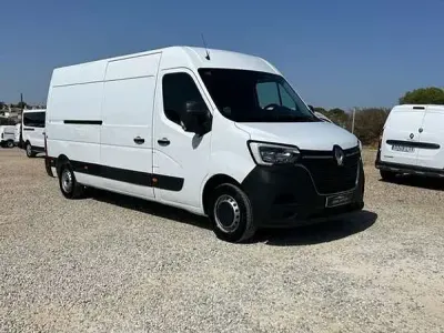 Usado Renault Master 145 CV (106 kW) 2023 Blanco Monovolumen