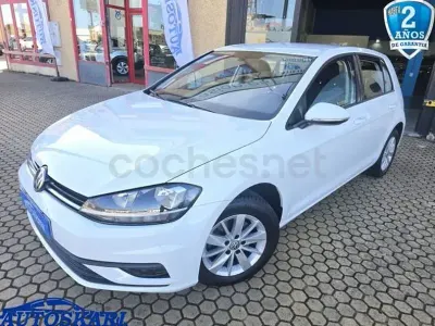 Usado VW Golf VII Edition 116 HP (85 kW) 2020 Branco Citadino