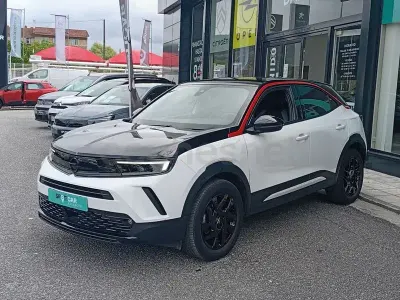 Usado Opel Mokka GS Line 110 CV (80 kW) 2021 Blanco SUV