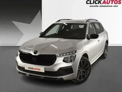 Usado Skoda Kamiq Sport 150 CV (110 kW) 2025 Plata SUV
