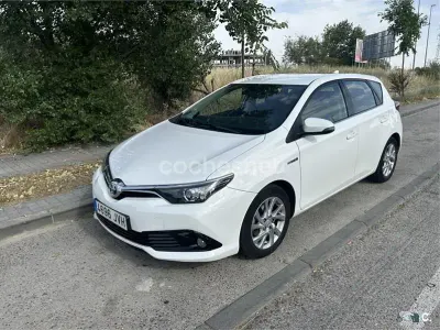 Usado Toyota Auris Hybrid