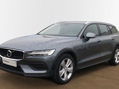 Gris / plata Usado 2019 Volvo V60 CC Familiar | 25.200 € (Precio justo)