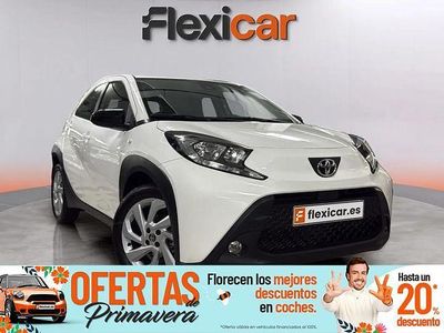 Usado Toyota Aygo Play 72 CV (52 kW) 2023 Blanco Utilitario