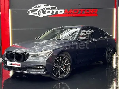 Usado BMW 730 Comfort Edition 265 CV (194 kW) 2018 Gris / plata Berlina