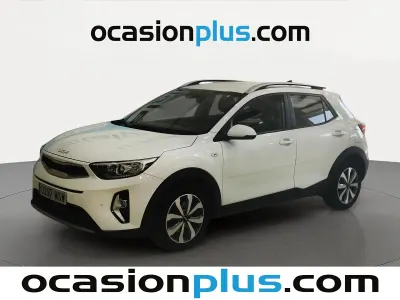 Usado Kia Stonic 101 CV (74 kW) 2024 Blanco SUV