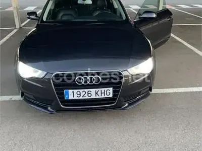 Usado Audi A5 177 CV (130 kW) 2012 Gris / plata Coupe
