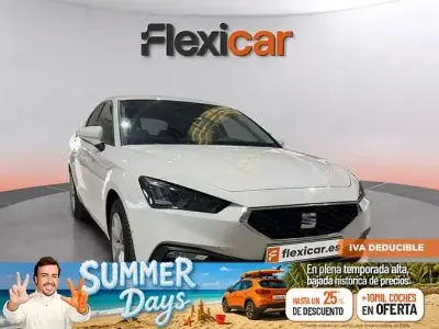 Usado Seat Leon Style 110 CV (80 kW) 2024 Blanco Berlina
