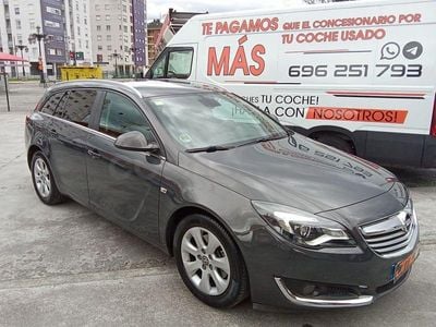 Usado Opel Insignia Business 140 CV (102 kW) 2015 Beige Familiar