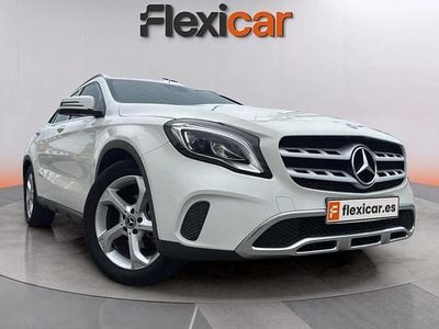 Usado Mercedes GLA180 Urban 122 CV (89 kW) 2017 Blanco SUV
