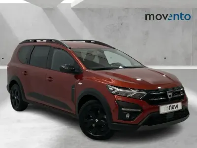 Usado Dacia Jogger Extreme 110 CV (80 kW) 2022 Rojo Monovolumen