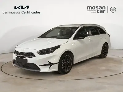 Usado Kia Ceed Style 120 CV (88 kW) 2024 Blanco Utilitario