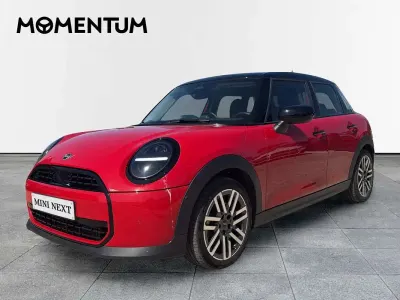 Usado Mini Cooper Essential 114 kW (156 CV) 2025 Rojo Utilitario