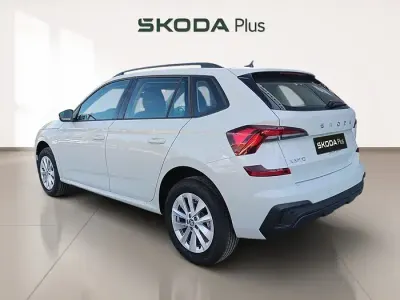 Usado Skoda Kamiq Selection 115 CV (84 kW) 2025 Blanco SUV