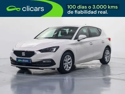Usado Seat Leon Style 131 CV (96 kW) 2021 Blanco Utilitario