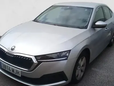 Usado Skoda Octavia Ambition 150 CV (110 kW) 2023 Berlina