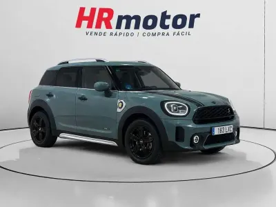 Usado Mini Cooper Countryman 220 CV (161 kW) 2022 Verde SUV