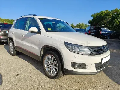 Używany VW Tiguan Sport 140 KM (102 kW) 2012 Biały SUV