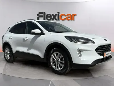 Usado Ford Kuga Titanium 150 CV (110 kW) 2023 Blanco SUV