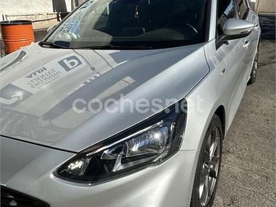 Usado Ford Focus ST-Line 125 CV (91 kW) 2019 Gris / plata Berlina