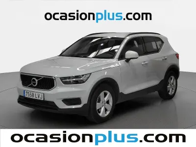 Usado Volvo XC40 Momentum 129 CV (94 kW) 2021 Gris plata SUV