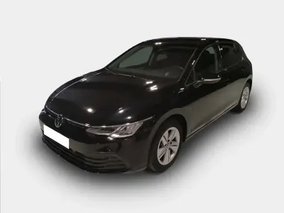 Usado VW Golf VIII Life 115 CV (84 kW) 2024 Negro Berlina