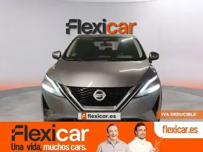 Usado Nissan Qashqai Acenta 158 CV (116 kW) 2021 Gris SUV