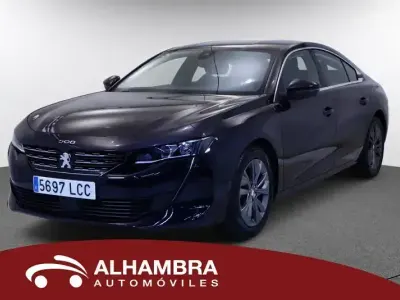 Usado Peugeot 508 Active 130 CV (95 kW) 2020 Azul