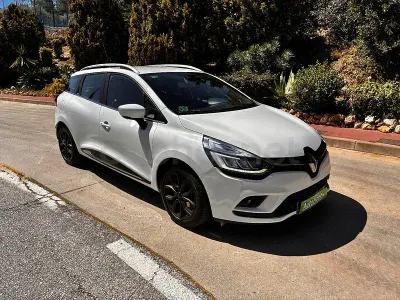 Usado Renault Clio GrandTour Zen 90 CV (66 kW) 2018 Blanco Familiar