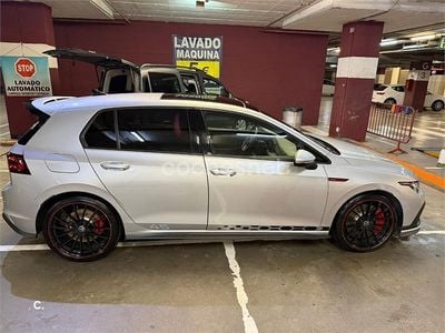 Usado VW Golf VIII GTI Clubsport 301 CV (221 kW) 2023 Gris / plata Berlina