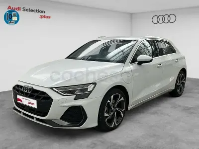 Usado Audi A3 S-Line 204 CV (150 kW) 2025 Blanco Berlina