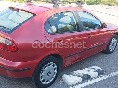 Rojo Usado 2001 Seat Leon Stella Berlina | 3500 € (Un poco caro)