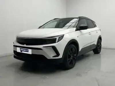 Usado Opel Grandland X GS Line 224 CV (164 kW) 2022 Blanco alpino SUV