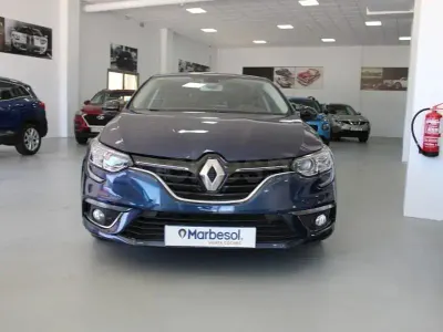 Usado Renault Mégane LIMITED 115 CV (84 kW) 2020 Azul Berlina