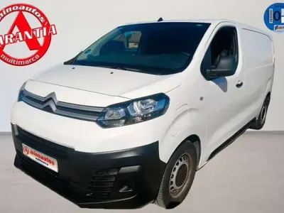 Usado Citroën Jumpy 100 kW (136 CV) 2022 Blanco Monovolumen
