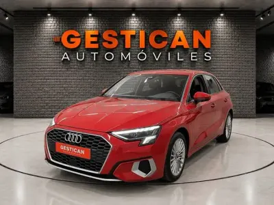Usado Audi A3 Advanced Plus 204 CV (150 kW) 2022 Rojo Berlina