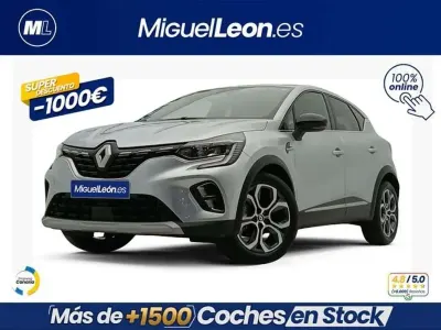 Begagnad Renault Captur Zen 140 HK (102 kW) 2022 Grå SUV