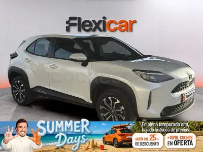 Usado Toyota Yaris Cross Active 116 CV (85 kW) 2022 Blanco SUV