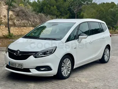 Usado Opel Zafira Tourer Excellence 170 CV (125 kW) 2016 Blanco Monovolumen