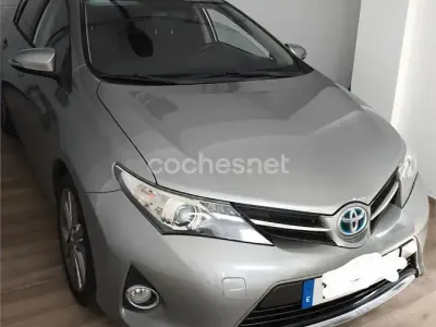 Usado Toyota Auris Hybrid