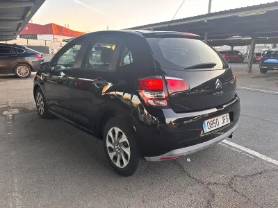 Usado Citroën C3 PureTech 110 CV (80 kW) 2015 Negro Utilitario