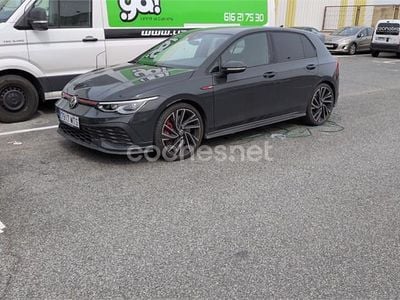 Usado VW Golf VII GTI Clubsport 301 CV (221 kW) 2021 Gris / plata Utilitario