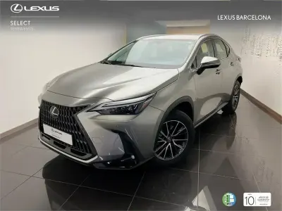 Usado Lexus NX350h Business Edition 244 CV (179 kW) 2022 Gris / plata SUV