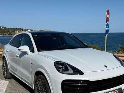 Blanco Usado 2021 Porsche Cayenne Turbo S SUV | 97.000 €