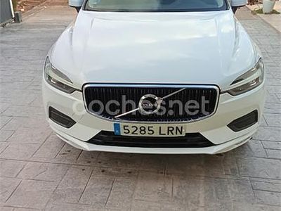 Usado Volvo XC60 Momentum 197 CV (144 kW) 2021 Blanco SUV