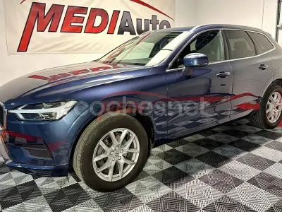 Usado Volvo XC60 Momentum 150 CV (110 kW) 2019 Azul SUV