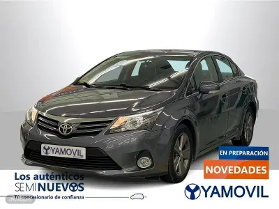 Usado Toyota Avensis Executive 150 CV (110 kW) 2014 Azul Berlina